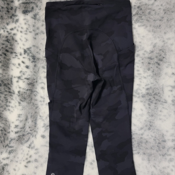 Lululemon Swift Speed Crop 21" Size 4 - Picture 3 of 5